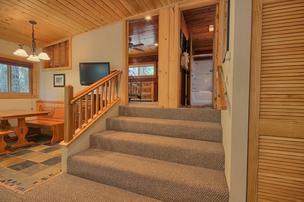 1l The Tree House Chalet North Wawona